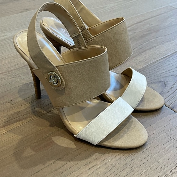 Beautiful summer heels - Picture 3 of 5